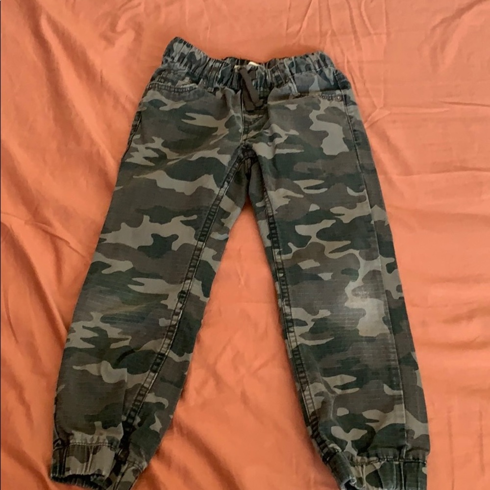 Boys Levi’s joggers